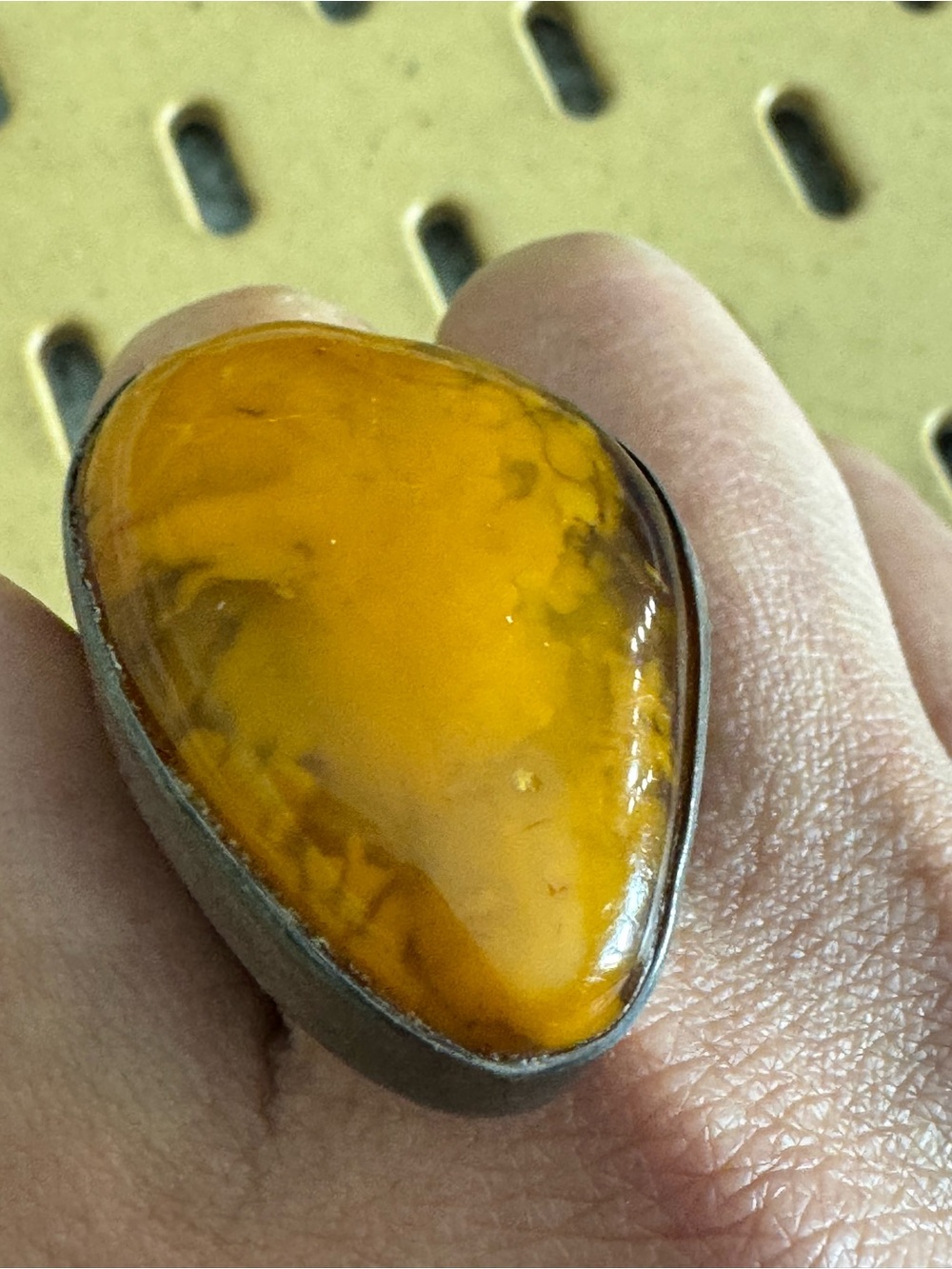 Large vintage sterling silver genuine butterscotch Baltic amber ring size 7 - Picture 7 of 10